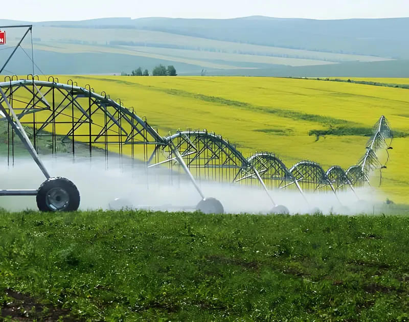 Systèmes d'irrigation-pivot central et latérale